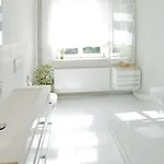 아파트 페리엔보눙 암 쿤스트투름 *