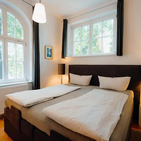 페리엔보눙 암 쿤스트투름 * 바이마르