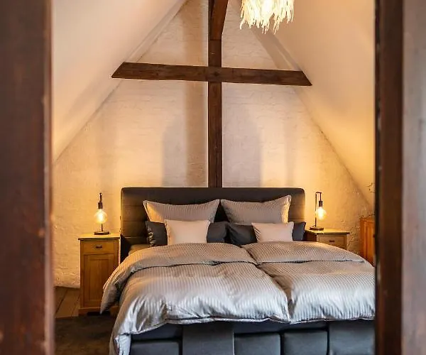 Am Kunstturm Appartement *